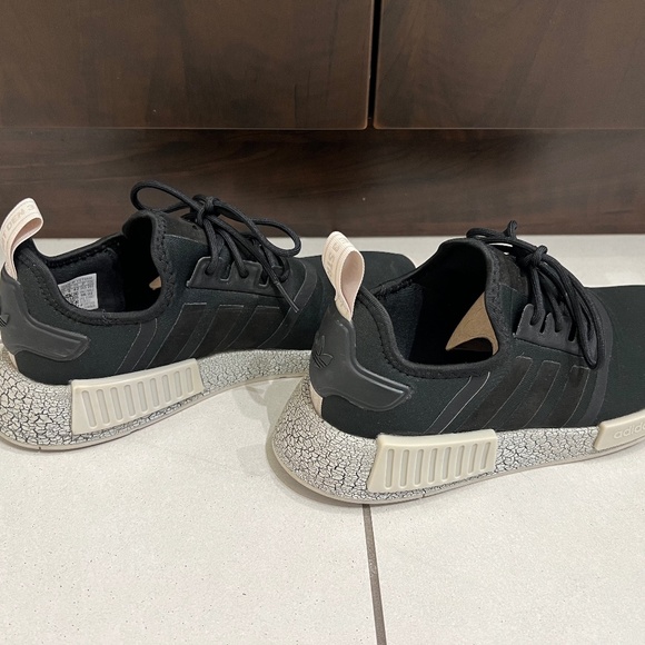 Adidas NMD - Picture 1 of 3